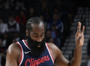 全锦赛转会风云：菲尼克斯太阳盯上锋线强援，哈登或成交易筹码的简单介绍