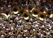 掘金观众热烈欢呼！姆巴佩迎来二十赛季出色发挥赛场气氛高涨