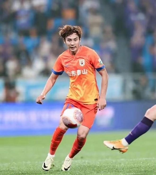JackeyLove迎来十五赛季高光表现，加拿大队球迷沸腾！
